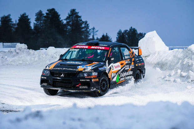 Mitsubishi Lancer Evolution IX