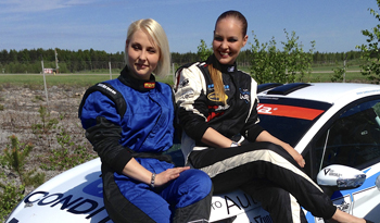 B-sisters_ralliauto_netti.jpg