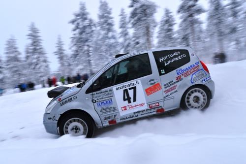 jarihuttunen2015.jpeg
